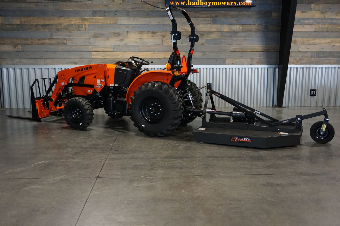 4025H Essentials Package Tractor, Loader, Bucket, 5' Brush Cutter, 42" Pallet Forks