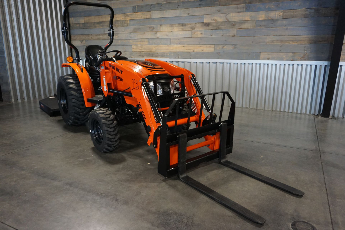 4025H Essentials Package Tractor, Loader, Bucket, 5' Brush Cutter, 42" Pallet Forks