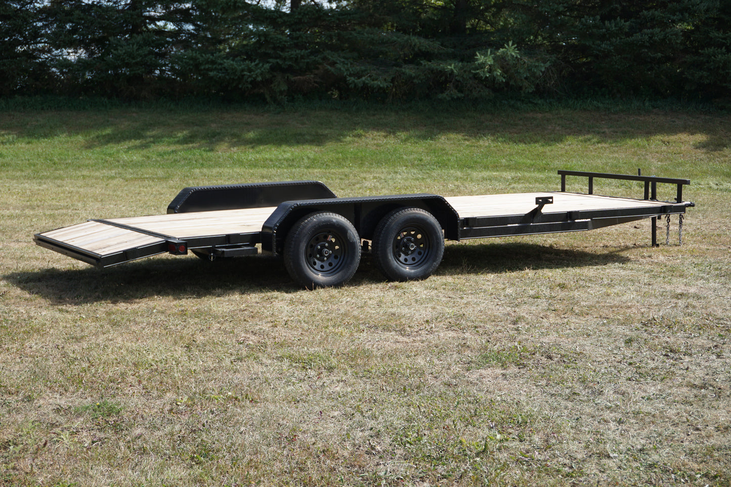 1022H - 10 SERIES, 22HP W/ 100 LOADER Tow and Go Trailer Package